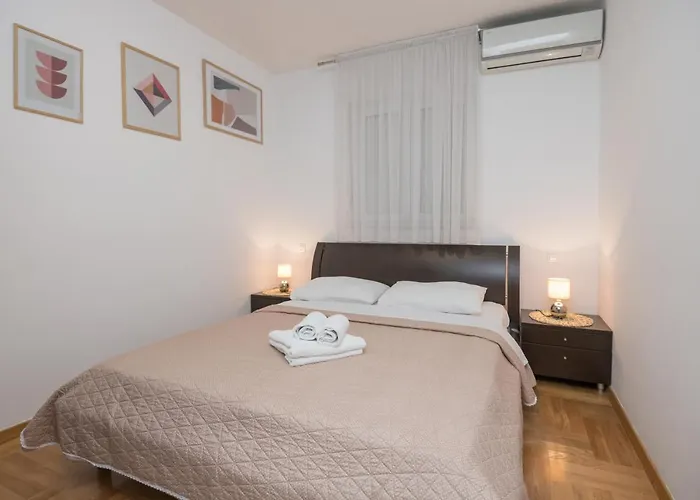 Apartment Vita Split, Near Znjan Beach