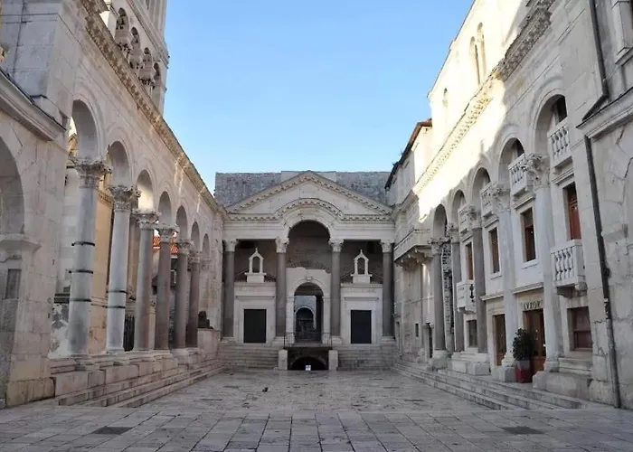 Apartment Vita Split, Near Znjan Beach